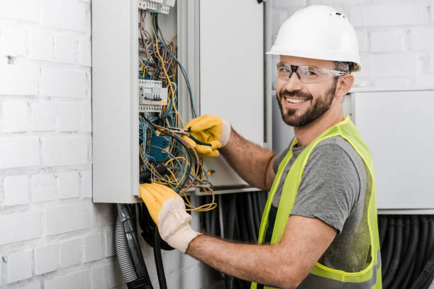 Best Emergency Electrical Repair  in Edna, TX